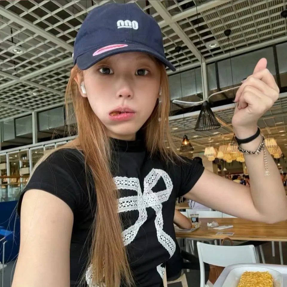 由吻生爱